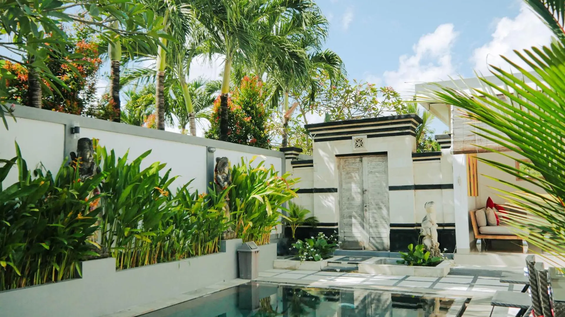 Villa Ohana 2 Bedroom Family Villa With Pool In Umalas Kerobokan  Kerobokan (Bali)